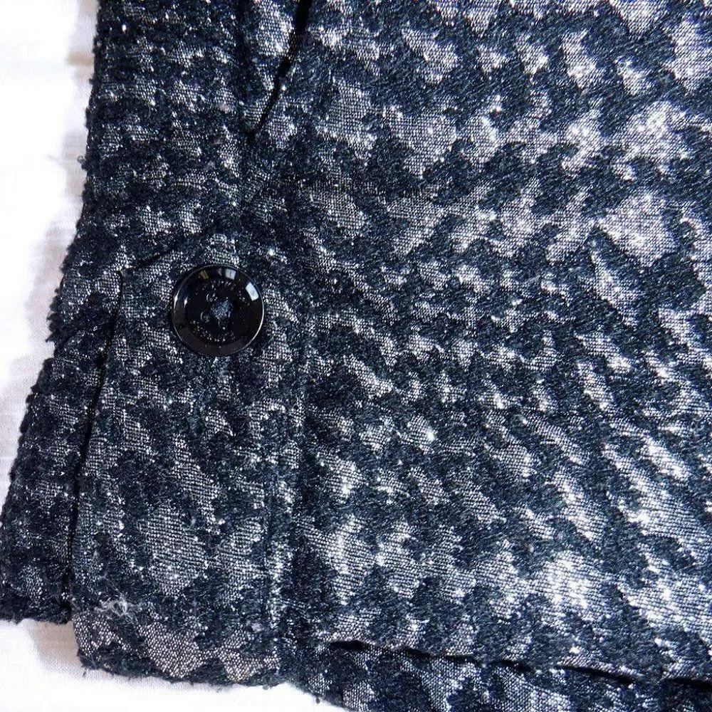 Express wool black/gold dressy shorts